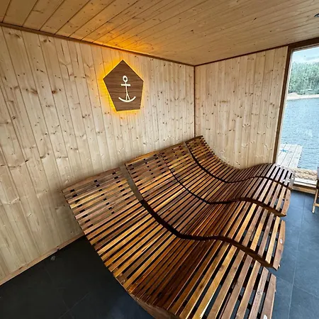 Wake Port Boat, Na Lodi *